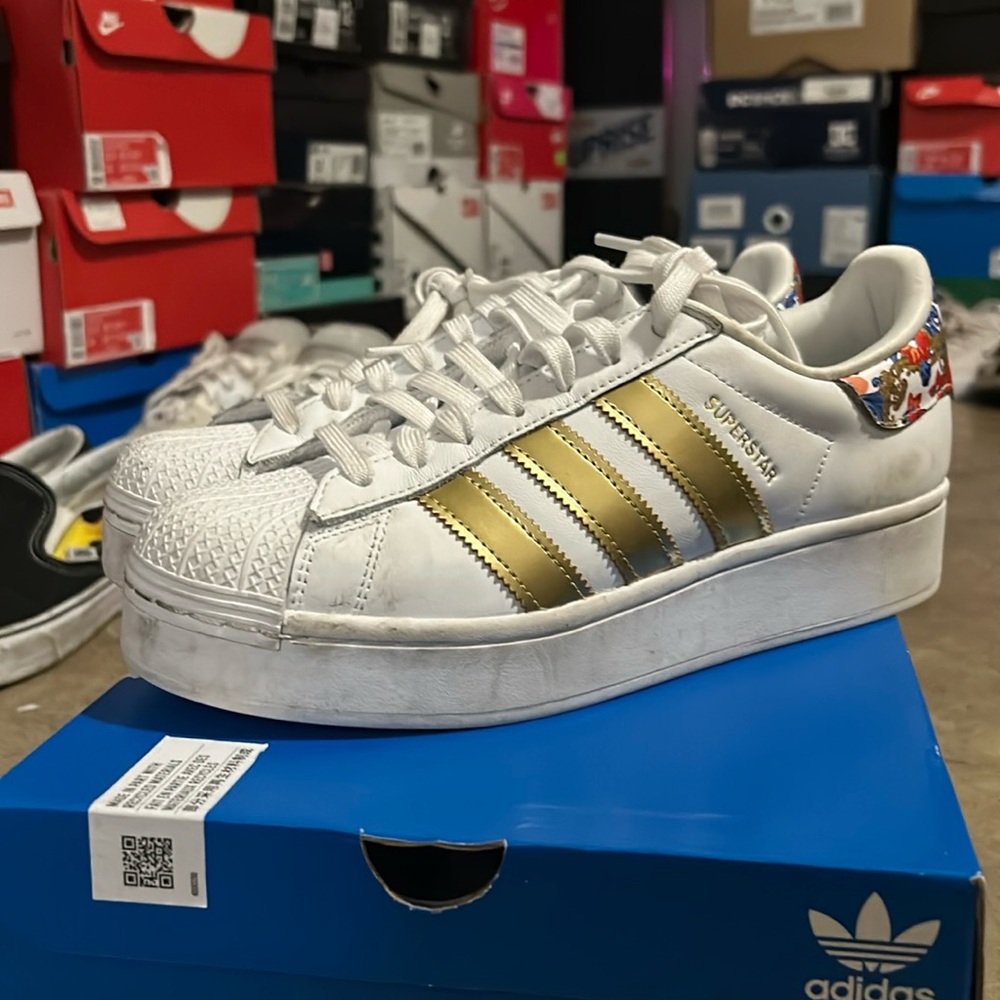 Adidas superstar bold